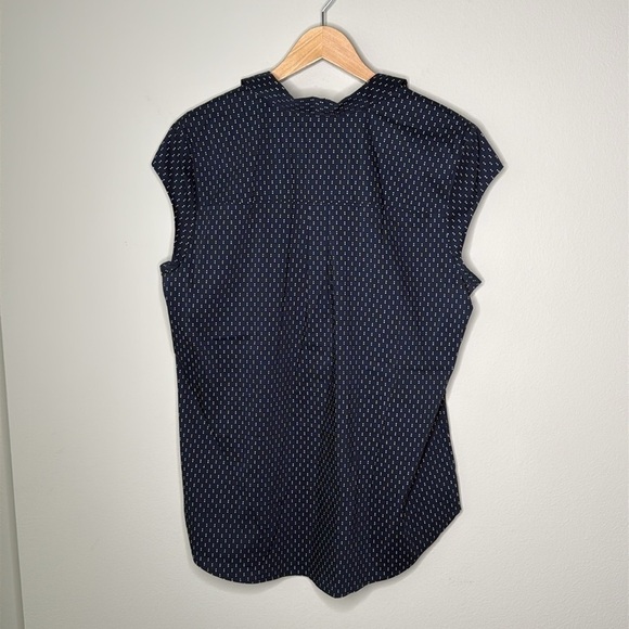 Susina (Nordstrom) Cap Sleeve Button Down Collared Shirt Size XL Navy & White - Picture 3 of 6